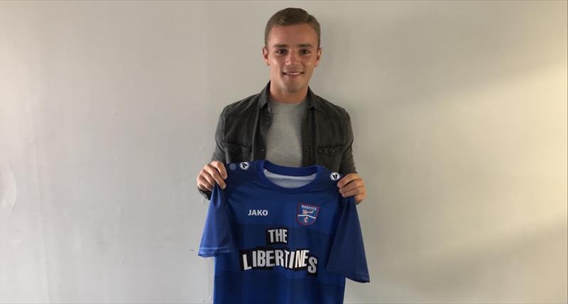 Richards Signs For Margate 